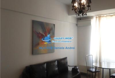 Apartament cu 3 camere semidecomandat, mobilat în P-ța Romană