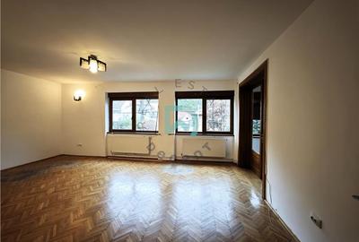 Casă individuală cu 8 camere cu Teren 380 Mp în Centrul Istoric - 2