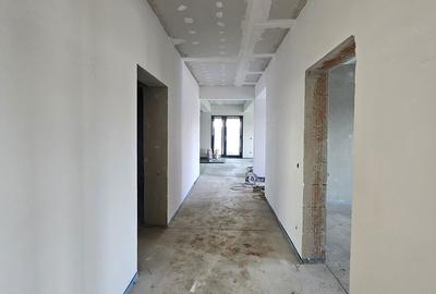 Casă cu 4 camere cu Teren 750 Mp în Central - 16