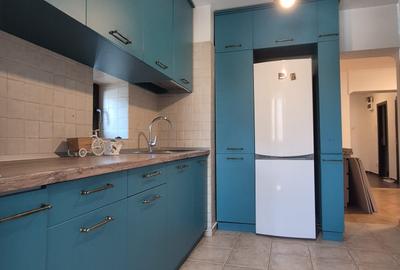 Apartament cu 3 camere decomandat în 1 Mai - 5