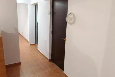 Apartament cu 4 camere semidecomandat în Turda - 4