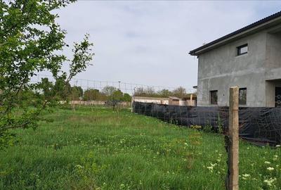 KM.5, EN-GROS TEREN 333 MP. DESCHIDERE 12.40 M, INTRAVILAN,INTRE VILE, UTILITATI KM.5, EN-GROS TEREN 333 MP. DESCHIDERE 12.40 M, INTRAVILAN,INTRE VILE, UTILITATI - 2