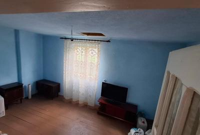 Casa Moraresti 3 camere parter si teren stradal intravilan 6522 mp - 6