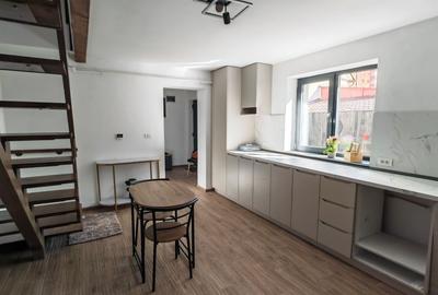 Duplex cu 4 camere cu Canalizare în Astra - 51