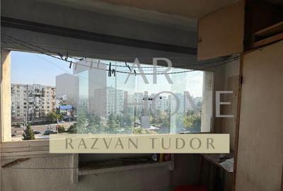 Apartament 4 camere , P-ta Mihai Viteazul , zona centrala, P - 8