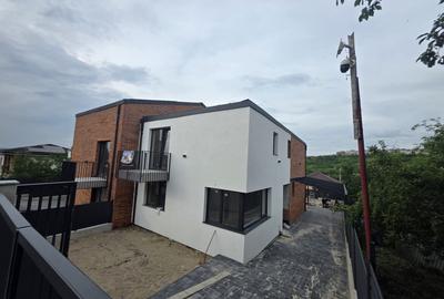 Duplex cu 6 camere cu Canalizare în Dezmir - 12
