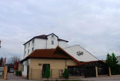 Spațiu comercial, de 1,000 mp, în Central - 7