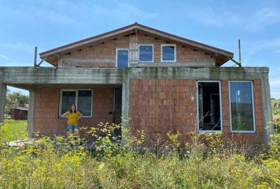 Casă cu 4 camere în Exterior Vest - 8