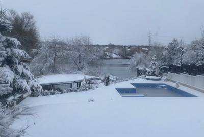 Vila amplasata pe malul lacului - 16