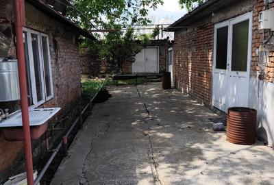 Casă individuală cu 2 camere cu Teren 1374 Mp în Vânători - 1