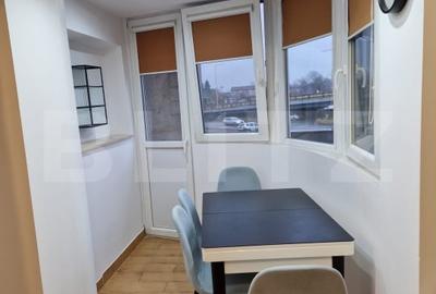 Apartament cu 2 camere, decomandat, zona centrala - 4
