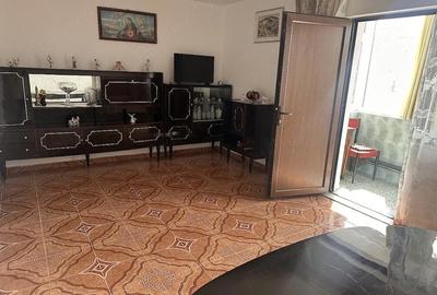 Apartament cu 2 camere decomandat în Central - 1