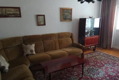 Apartament cu 3 camere decomandat în Ștrand