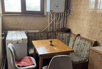 Apartament cu 2 camere decomandat în City Park Mall