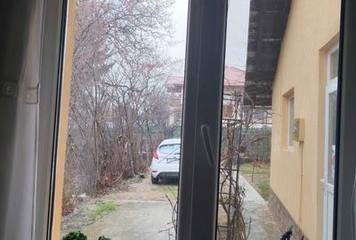 Casă cu 3 camere în Răzvad - 6