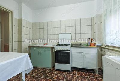 Apartament cu 2 camere decomandat în Minerul - 2