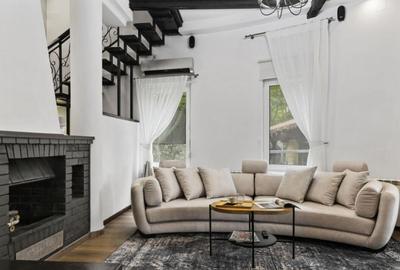 Refugiu de Vis in Cornu Priveli?te Panoramica ?i Apu - 4