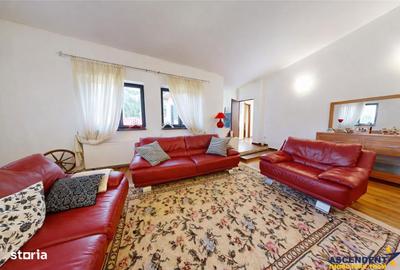 Casă cu 7 camere cu Teren 660 Mp în Rucăr - 15