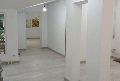 Casă cu 4 camere în Progresul - 6