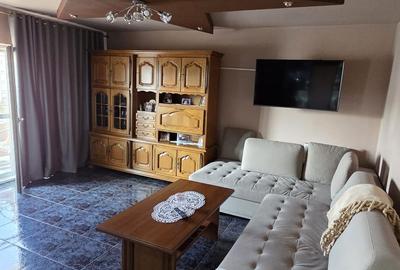 Apartament cu 4 camere decomandat în Micro 16 - 3