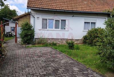 Casă individuală cu 5 camere cu Canalizare în Nord-Est - 1