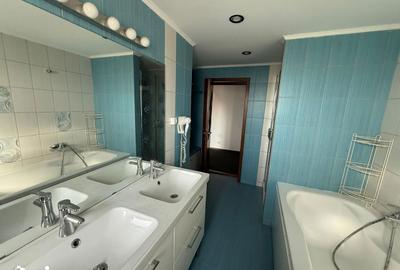 Casă cu 5 camere cu Teren 400 Mp în Blejoi - 13