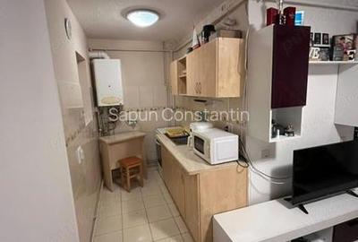 Vand apartament la mansarda in Lazaret! 2 camere decomandat! Vand apartament la mansarda in Lazaret! 2 camere decomandat! - 8
