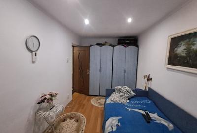 Apartament 3 camere Zona Jandarmerie - Strada Plevnei - etaj 3/3  - 65 mp - 12