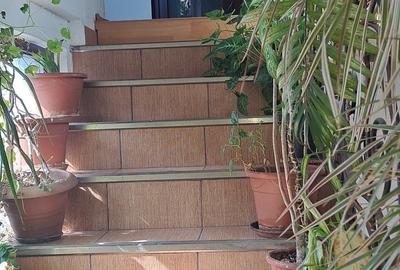 Casă individuală cu 7 camere cu Canalizare în Titulescu - 6