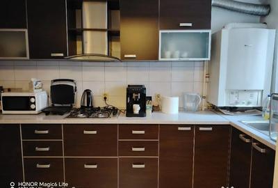 Apartament cu 3 camere decomandat în Calea Călărașilor - 6