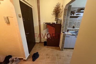 Etaj intermediar. Mobilat. Pozitie excelenta - 14