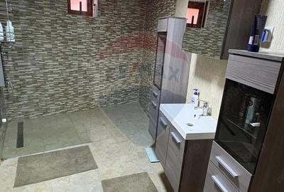 Casă cu 3 camere cu Teren 300 Mp în Sud - 9