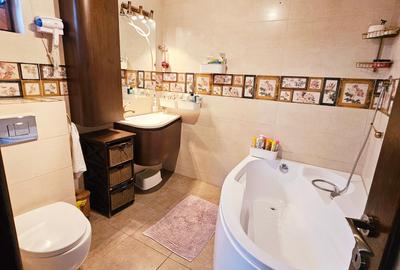 Vanzare vila 6 camere, mobilata si utilata, in Banesti Vanzare vila 6 camere, mobilata si utilata, in Banesti - 35