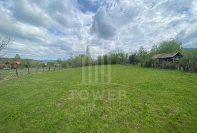 Teren de 1042 mp, în Sadu - 3