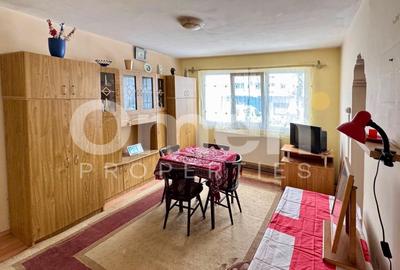 Apartament cu 2 camere, mobilat în Republicii