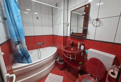 Apartament cu 2 camere semidecomandat în Țiglina 1