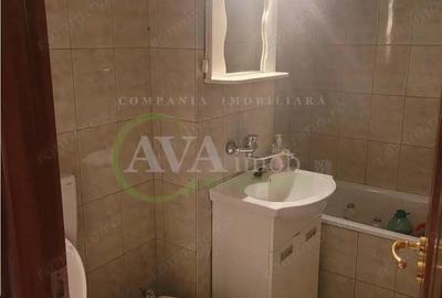 Apartament 3 camere decomandat zona Mioritei - 4