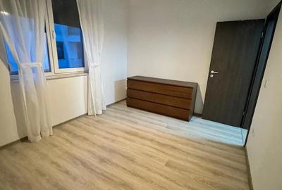 Apartament cu 3 camere semidecomandat în Dumbrăvița - 1