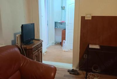 Apartament cu 2 camere decomandat în Sinaia - 2