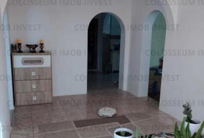 Apartament cu 4 camere decomandat, mobilat în Tractorul - 1