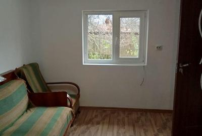 Casă cu 3 camere cu Teren 600 Mp în Pietroasele - 4