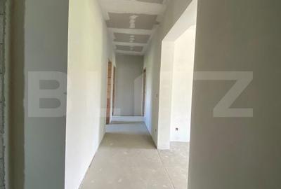 Casă cu 4 camere cu Teren 700 Mp în Central - 10