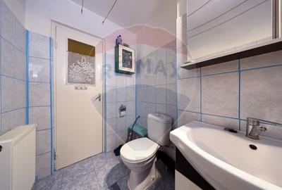 Apartament cu 3 camere de vanzare, in zona centrala - 15