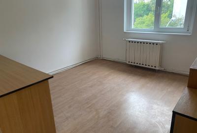 Apartament 2 camere Manastur, zona Pasaj, decomandat, et 3/4 Apartament 2 camere Manastur, zona Pasaj, decomandat, et 3/4 - 3
