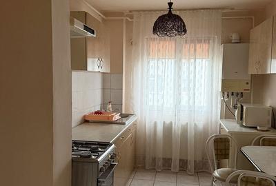 Apartament cu 3 camere semidecomandat în Central - 8