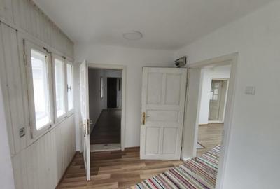 Casa individuala, 60mp, teren 3000mp, zona Padureni, Siret - 8