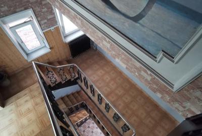 Casă individuală cu 5 camere cu Canalizare în Faleza Nord - 1