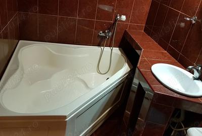 Inchiriez apartament cu 3 camere in Sanmartin - 8