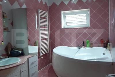 Casa mobilata lux, cu 4 camere in Sacele - Brasov - 8