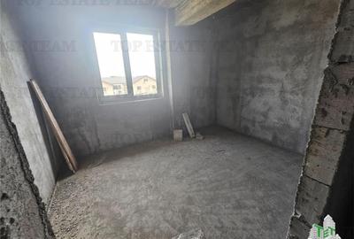 Apartament 3 camere bloc-vila zona case Bragadiru - 10